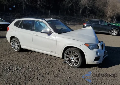 2015 BMW X1 xDrive35I из США, поврежденный, VIN WBAVM5C55FVV94592